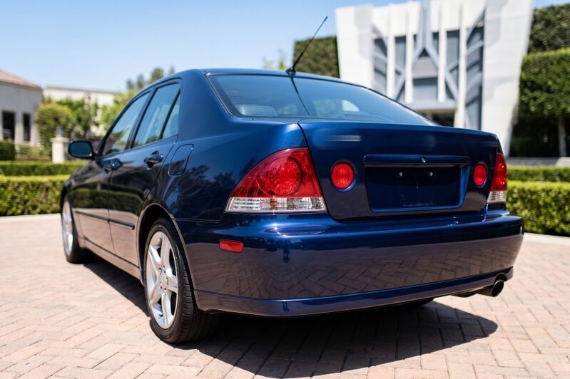 JDM Clear Red Tail Lights Fit For Lexus IS200 IS300 Toyota Altezza 1999-2005