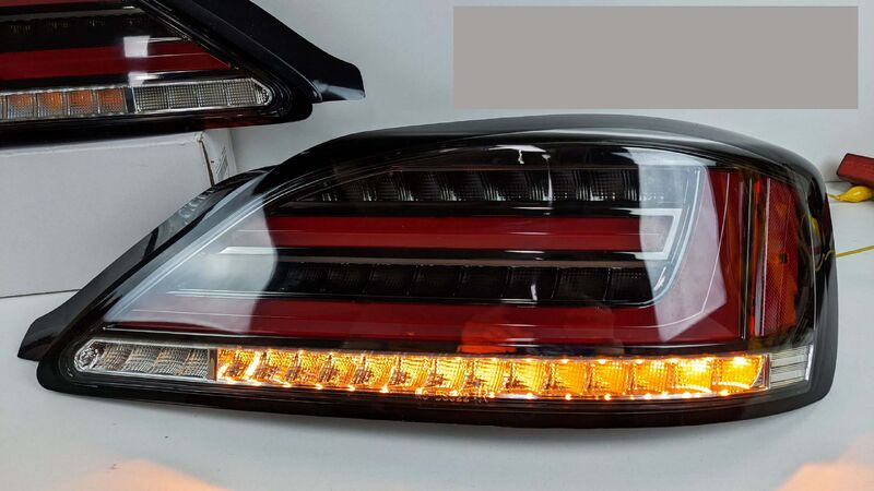 Black Fiber Sequential LED Tail Lights Fit For Nissan 200SX S15 Silvia Spec R 1999-2002