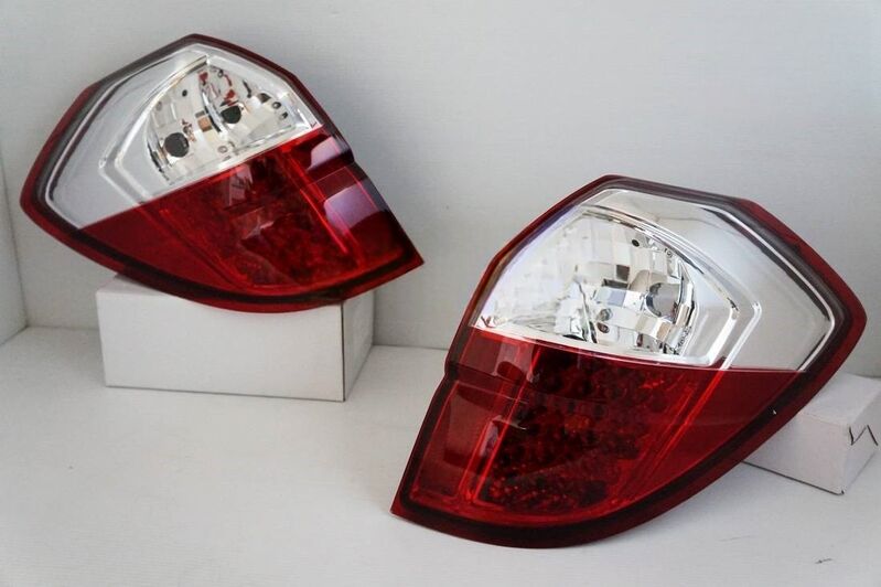 Clear Red LED Tail Lights Fit For Subaru Legacy Liberty Outback 2003-2009