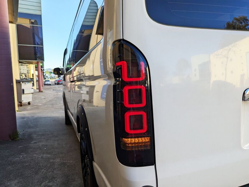 Smoke Black V3 3D Full LED Tail Lights Fit For Toyota Hiace Van 2004-2020