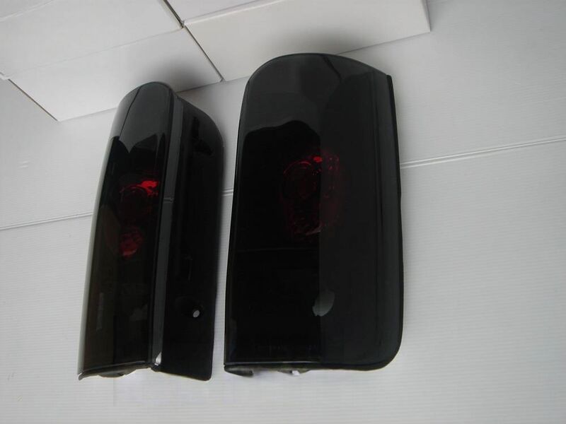 Black Edition Tail Lights Fit For Toyota Hiace Van 1989-2003