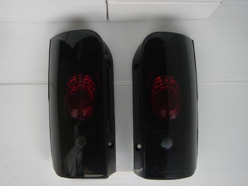 Black Edition Tail Lights Fit For Toyota Hiace Van 1989-2003