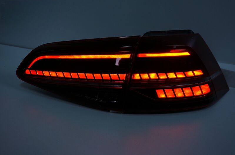 R Style Red Full LED Dynamic Tail Lights Fit For VW Golf 7 VII 2014-2018