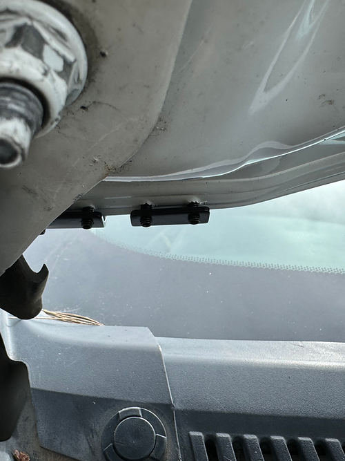 RFI universal UHF bracket RFI-900-BLK SKU: RFI-900-BLK