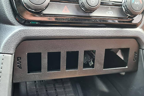 NextGen Ford Ranger Switch Panel to suit 10" Screen SW-1010B SKU: SW-1010B