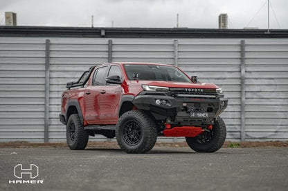 Hamer King Series bull bar Toyota Hilux N90 front angle