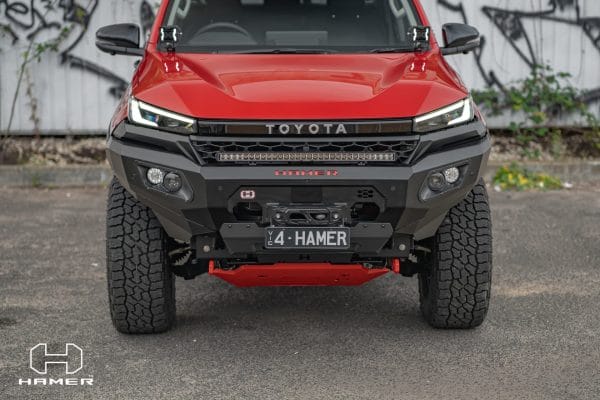 Hamer King Series bull bar Toyota Hilux N90 LED lights