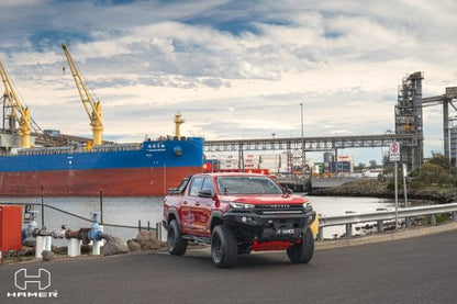 Hamer King Series bull bar Toyota Hilux N90 splash guards