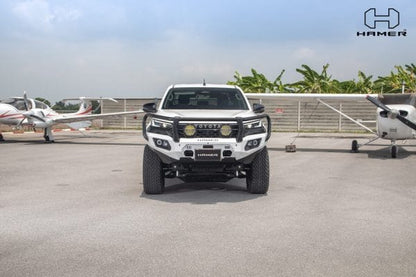 Hamer King Series Plus bull bar Toyota Hilux N90 number plate flip