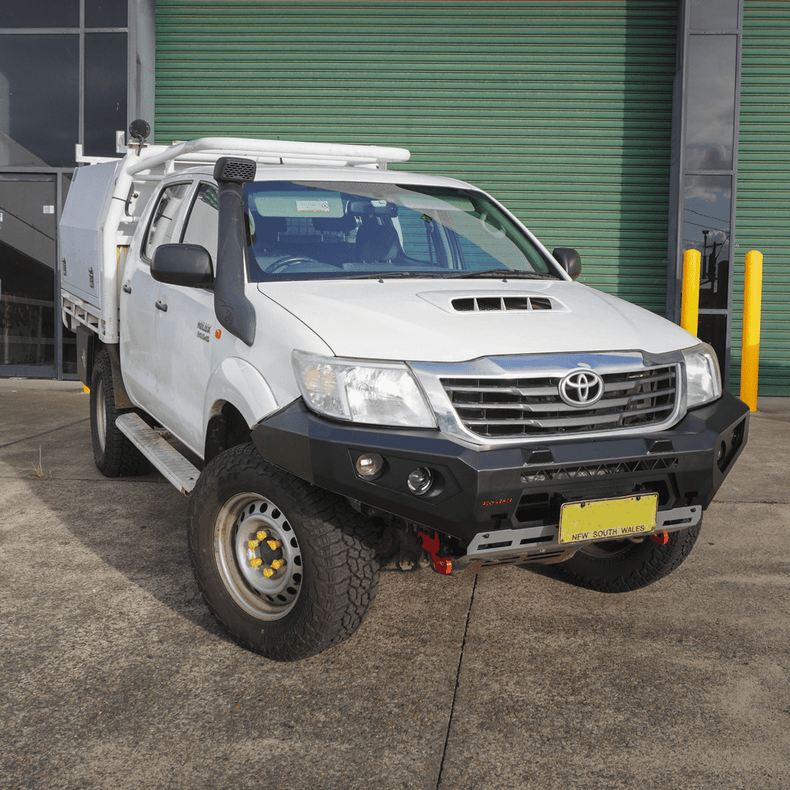 N70 HILUX BULLBAR NO LOOP (08/2011 - 2015) ROCKARMOR GT BUMPER – Ramped ...