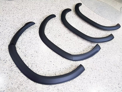 Toyota Hilux  2015-2018 SLIM FENDER FLARES